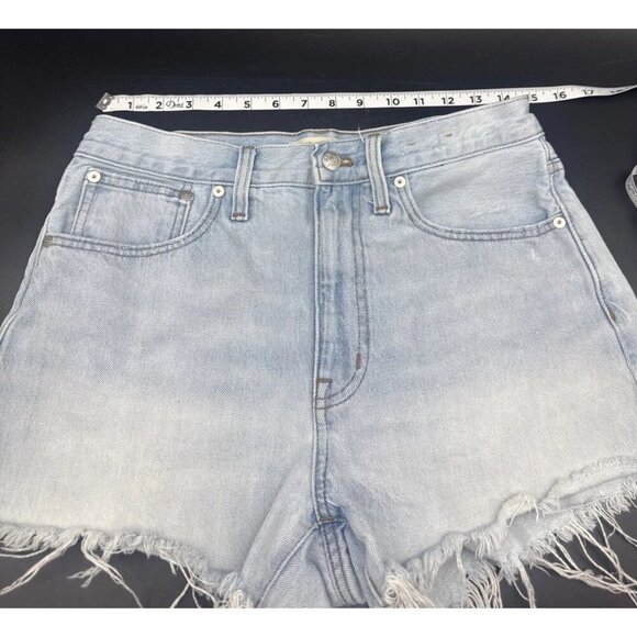 Madewell Women’s Light Blue Relaxed Raw Hem Distressed Denim Jean Shorts Sz 27 - Picture 3 of 11